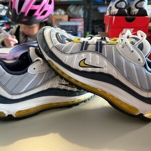 Men’s Nike air max 98